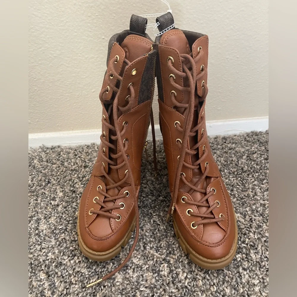 MICHEAL Micheal Kors Ridley Logo Print Lace-Up Bootie - Picture 2 of 9